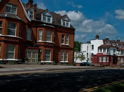 Hotel Chumleigh Ltd. 3*